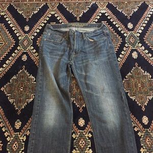 American Eagle men’s jeans